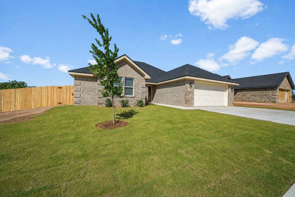 Exterior of 613 Ridgeroad Dr